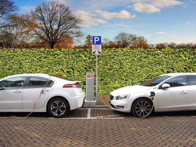 US. Illinois EPA Announces $25.1 Million in Grant Awards for Public Electric Vehicle Charging Infrastructure