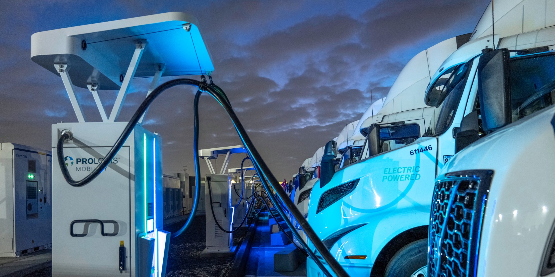 US. The US’s largest heavy-duty electric truck microgrid is powered by… natural gas